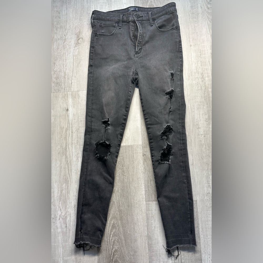 Abercrombie & Fitch Simone high rise ankle Jean size 27/4r